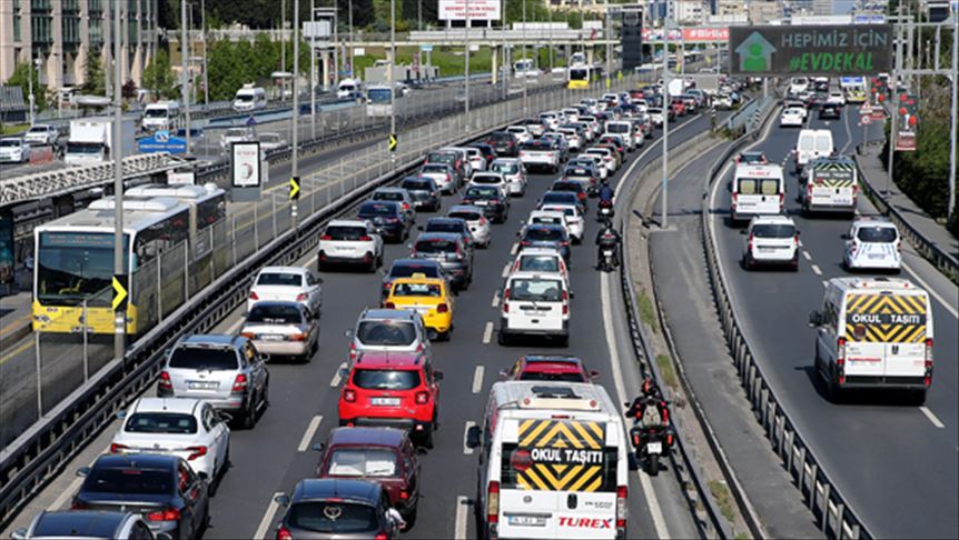 İstanbul da maraton nedeniyle bazı yollar trafiğe kapatılacak!