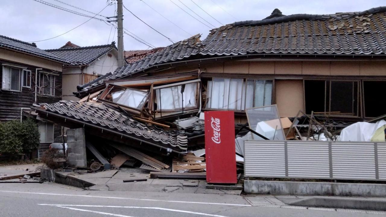 Japonya da 6,1 büyüklüğünde deprem