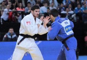 Judoda Havlu Attık!