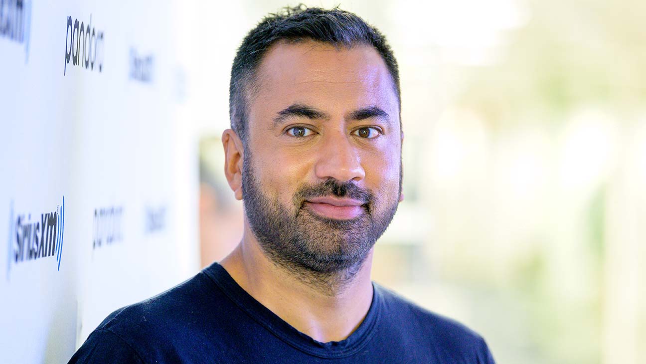 Kal Penn eşcinsel olduğunu açıkladı