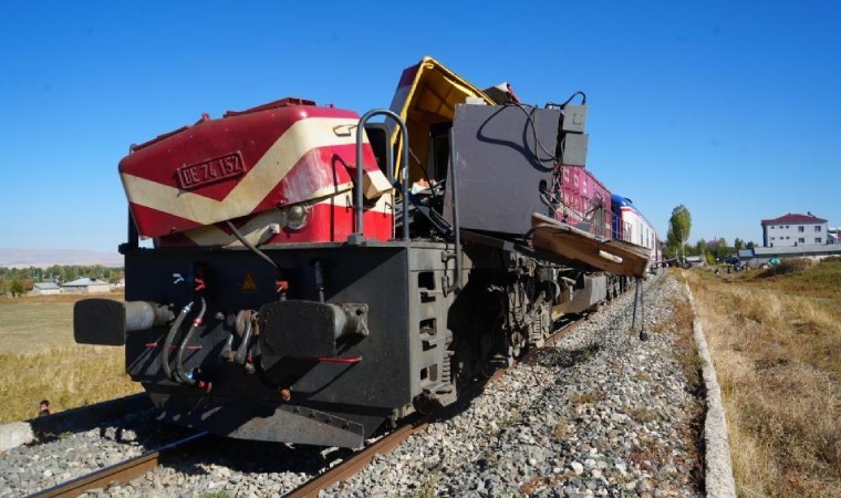 Muş ta tren kazası: Ölü ve yaralılar var