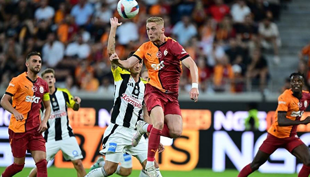 Galatasaray dan tatsız prova