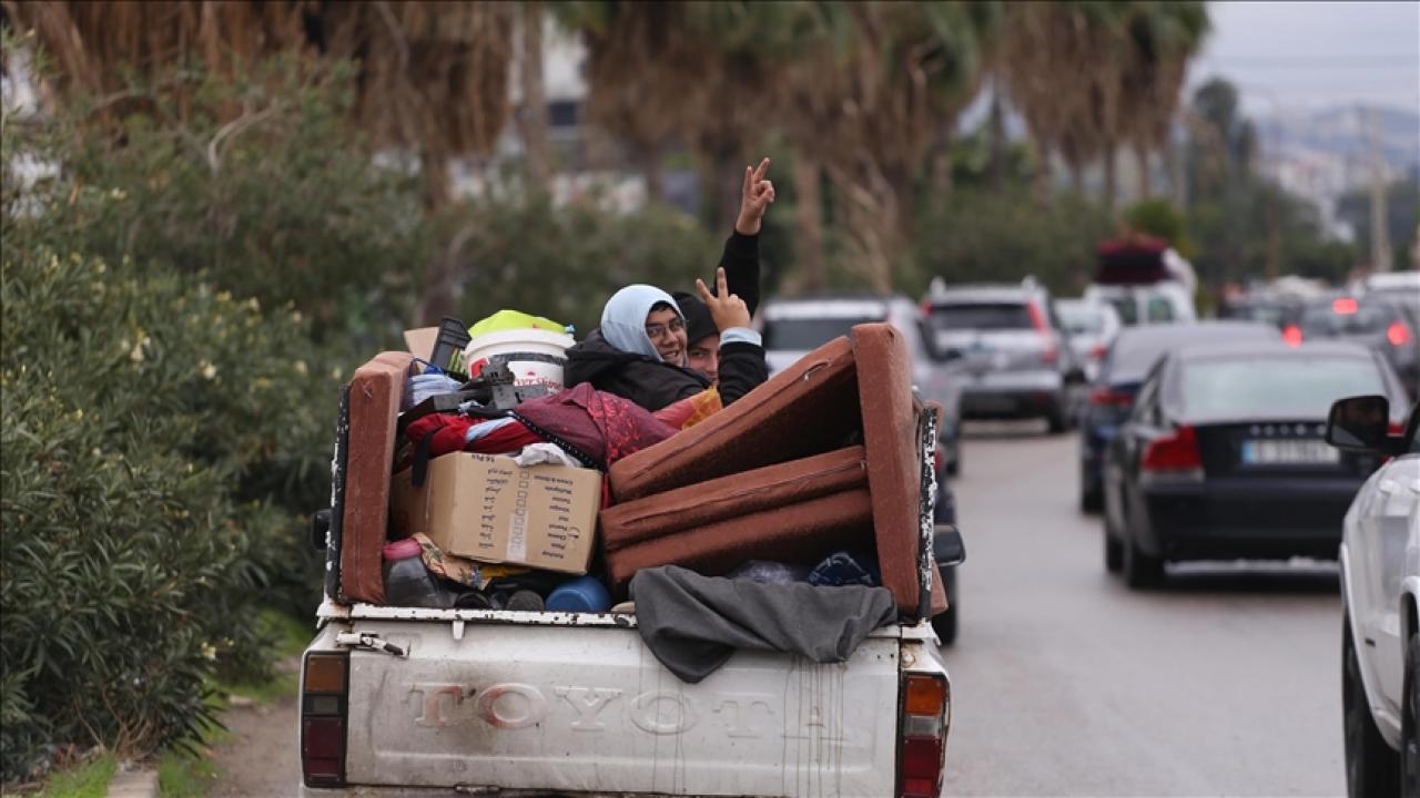 Ateşkes sonrası 15 binden fazla Lübnanlı evlerine döndü