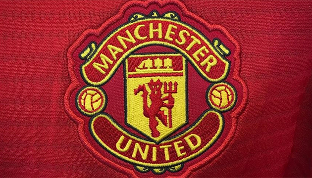 Manchester United da çalışanlara kötü haber