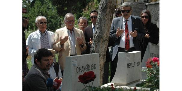 Mevlüt Işık kabri başında anılacak