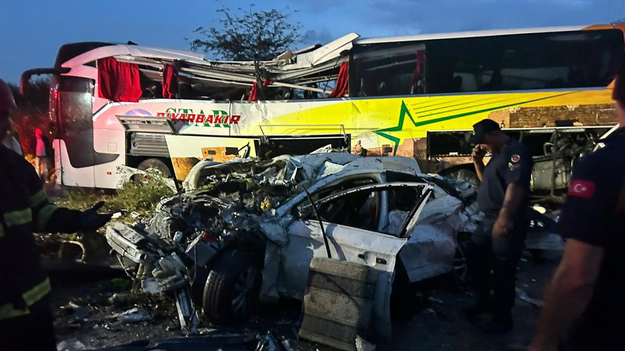 Mersin deki kazada ölen 10 kişinin kimlikleri belli oldu