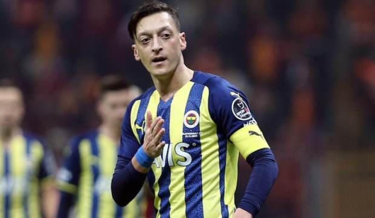 Mesut Özil isyan etti: Yeter artık!