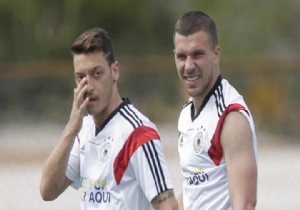 Özil ve Podolski Brezilya da dışlandı...