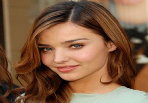 Miranda Kerr Kimdir? Miranda Kerr Hayatı, Kariyeri, Fotoğraf ve Vidoları