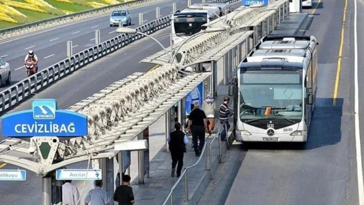 İşsizlere toplu taşıma ücretsiz oldu