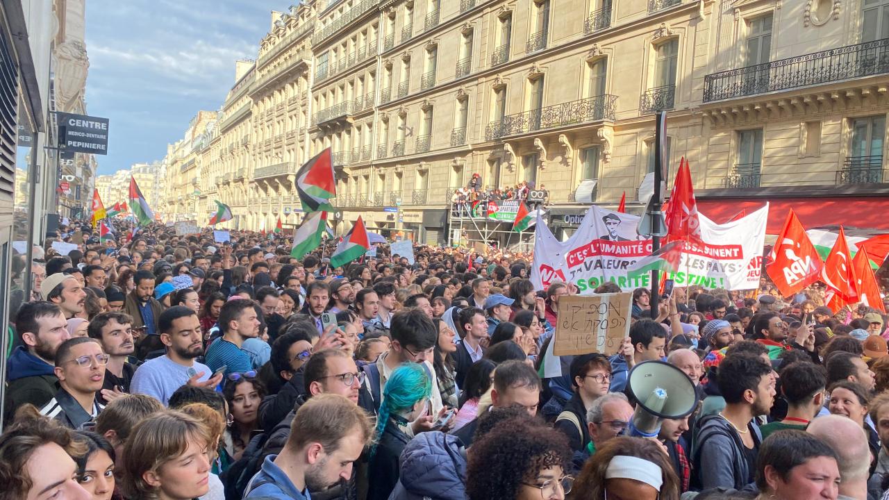İsrail in Refah a saldırısı Paris te protesto edildi