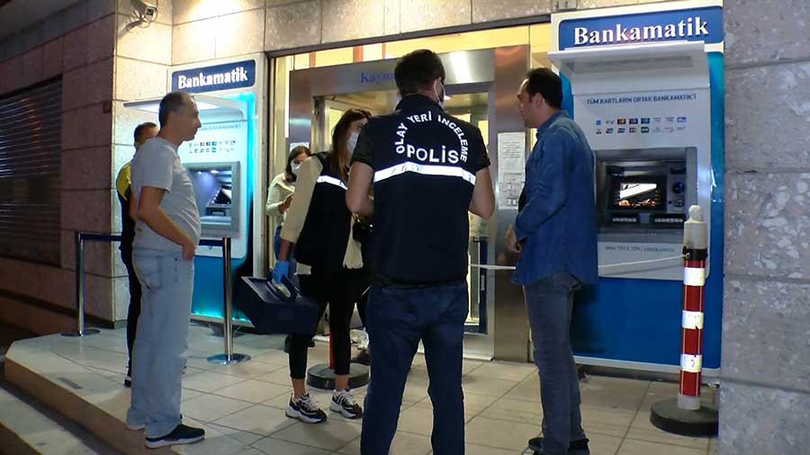 ATM ekranlarını kırıp kaçtı!