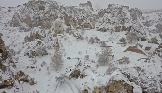 Kapadokya da turistlerin kar keyfi