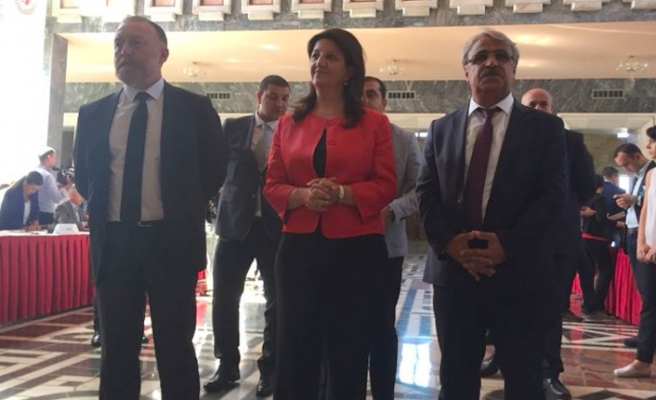 Buldan: Her şeye rağmen buradayız