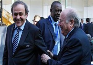 Blatter ve Platini Kıbrıs Sorununa El Attı!