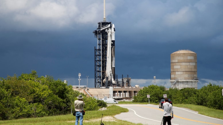 SpaceX, ilk özel uzay yürüyüşü için hazırlanıyor