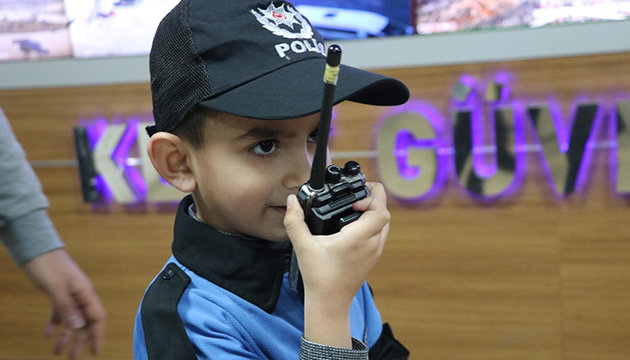 Minik Muhammet in polis olma hayali gerçek oldu