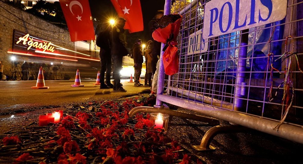 Reina saldırganı sanıp dayak attılar