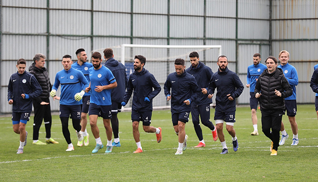 Rizespor Fenerbahçe yi ağırlayacak!