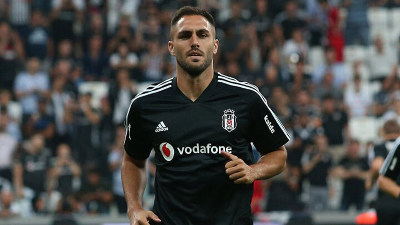 Beşiktaş ta Victor Ruiz in çaresi bulundu!