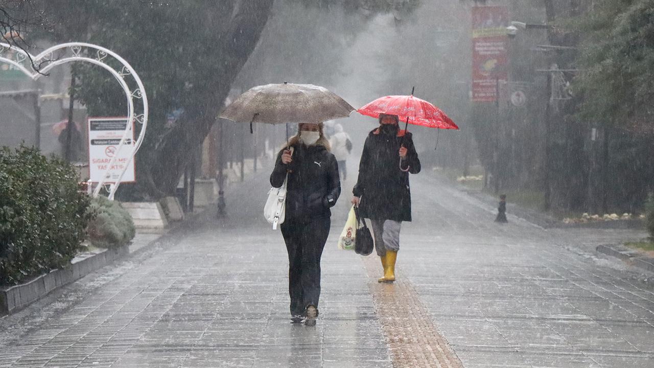 Doğu Karadeniz için kuvvetli sağanak uyarısı