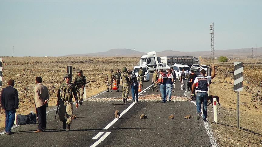 Şanlıurfa da albayın aracına saldırı