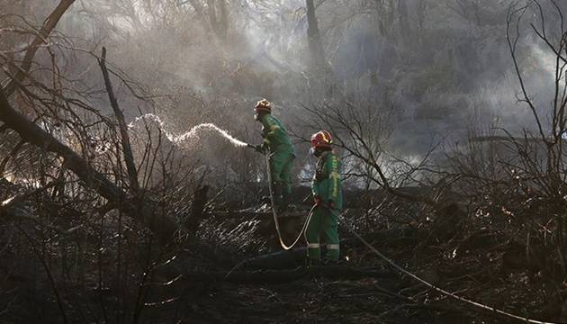 Serifos Adasın da yangın: Tahliye edildi