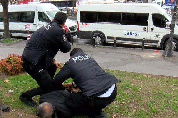 Şüpheli tacizciyi polise teslim ettiler