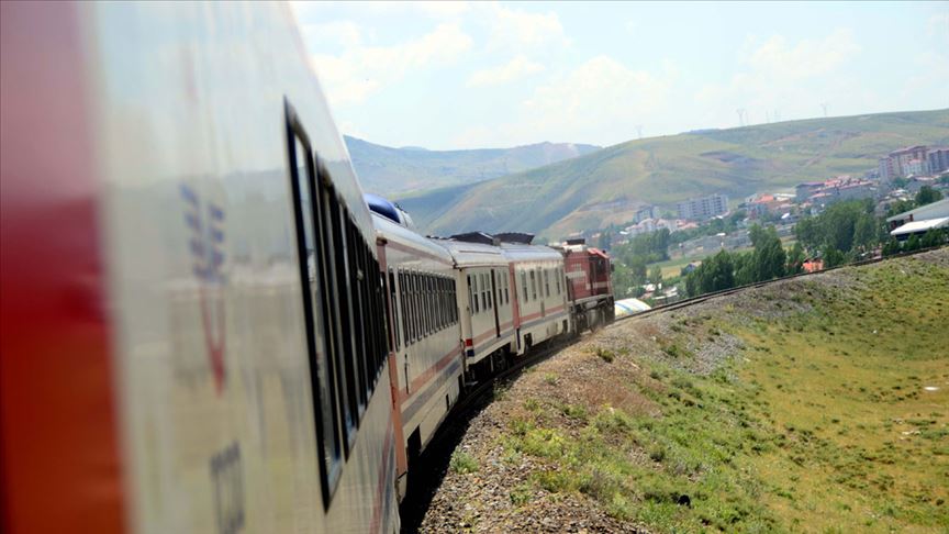 Tahran dan Van a tren yolculuğu