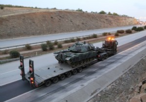 Suriye sınırına yeni tank sevkıyatı başladı!