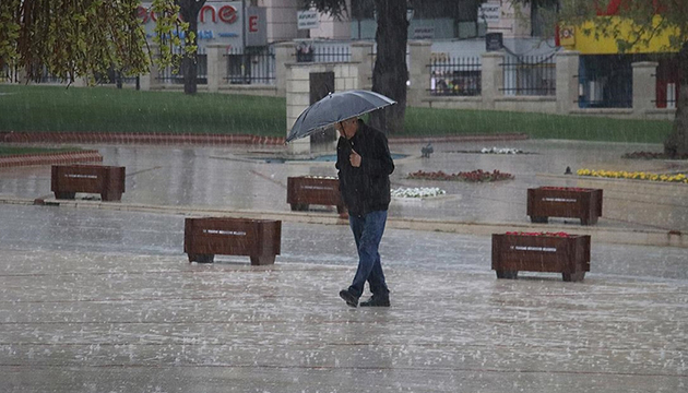 Tekirdağ da sağanak etkili oldu