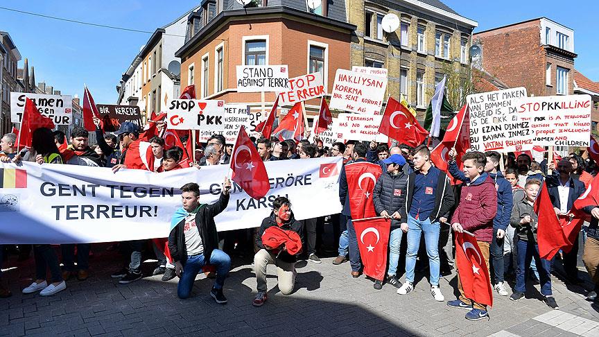 Belçikalı Türkler den  terör  protestosu!