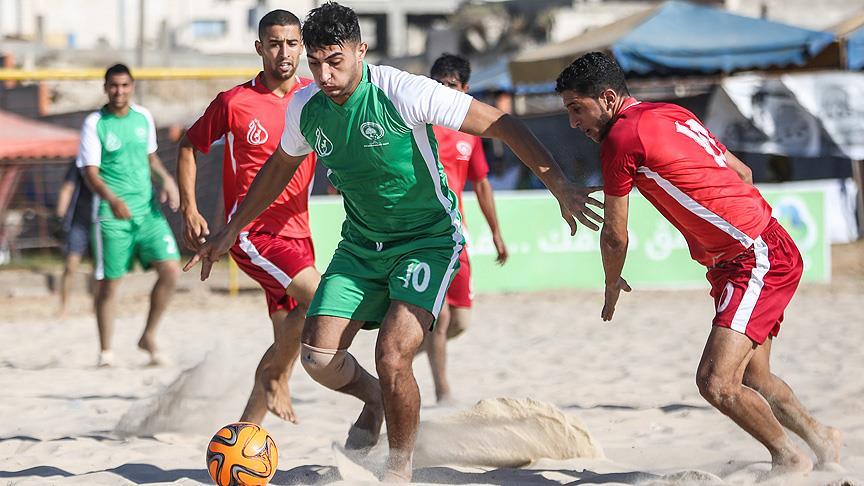 Gazze sahilinde plaj futbolu şampiyonası!