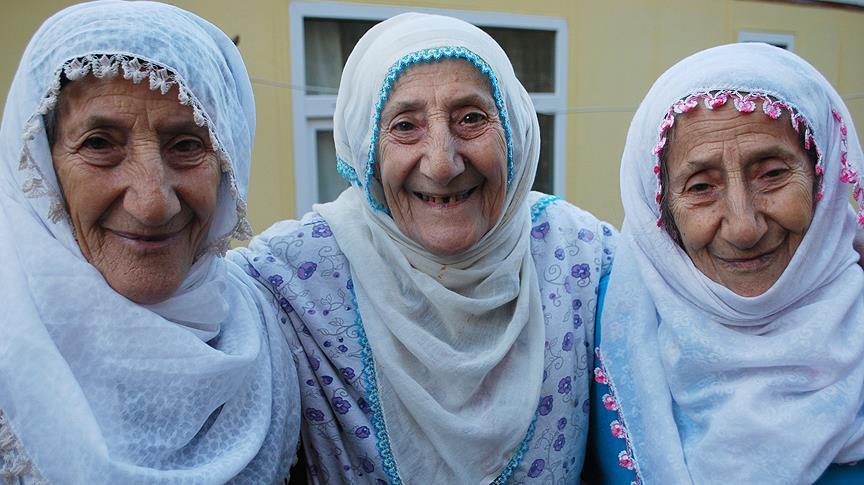 Hiçbir şeyin ayıramadığı üçüz nineleri, ölüm ayırdı