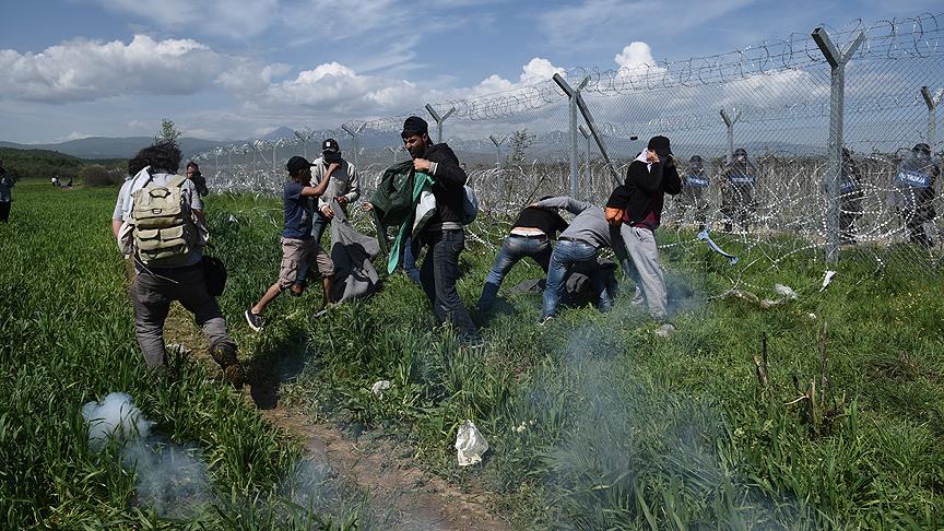 Komşuda sığınmacılara gazlı müdahale