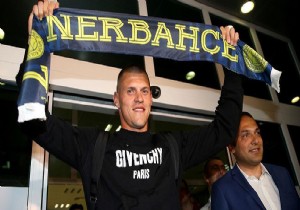 Slovak futbolcu Skrtel İstanbul da!