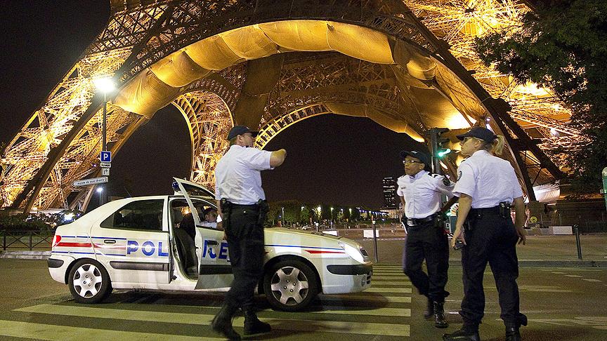 Paris te EURO 2016 alarmı!