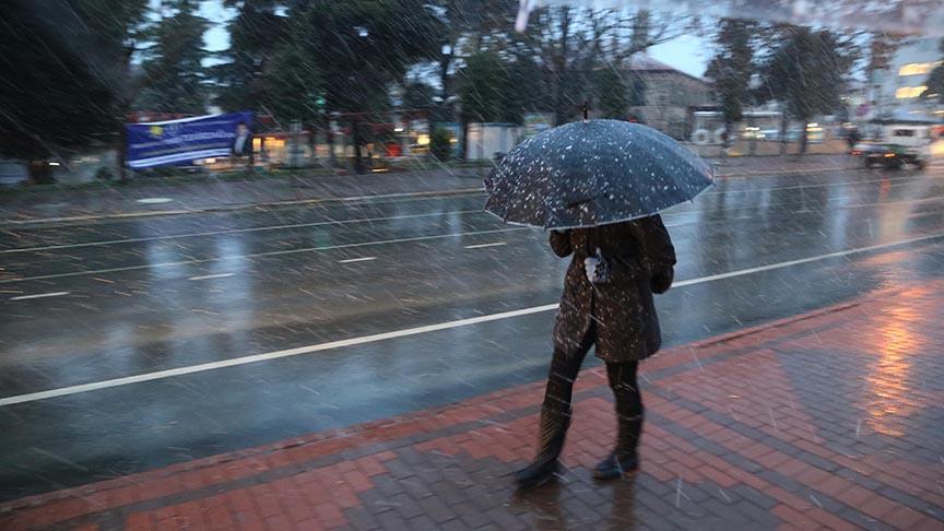 Tekirdağ da kar yağışı başladı