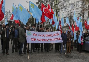 Rusya nın Kırım ı işgali protesto edildi!