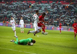 Torku Konyaspor çeyrek finalde!