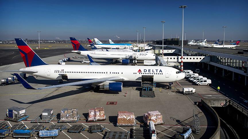 Delta Havayolları nın tüm uçuşları ertelendi