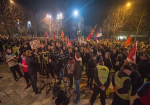 Karadağ da hükümet karşıtı protesto!