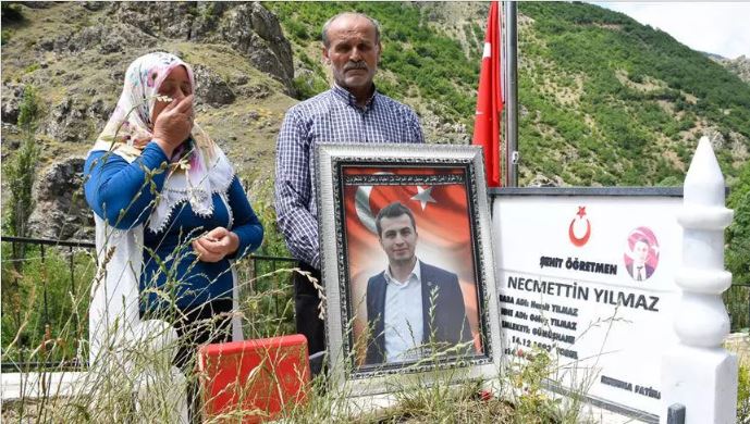 Bakan Yerlikaya dan şehit Necmettin öğretmen için mesaj