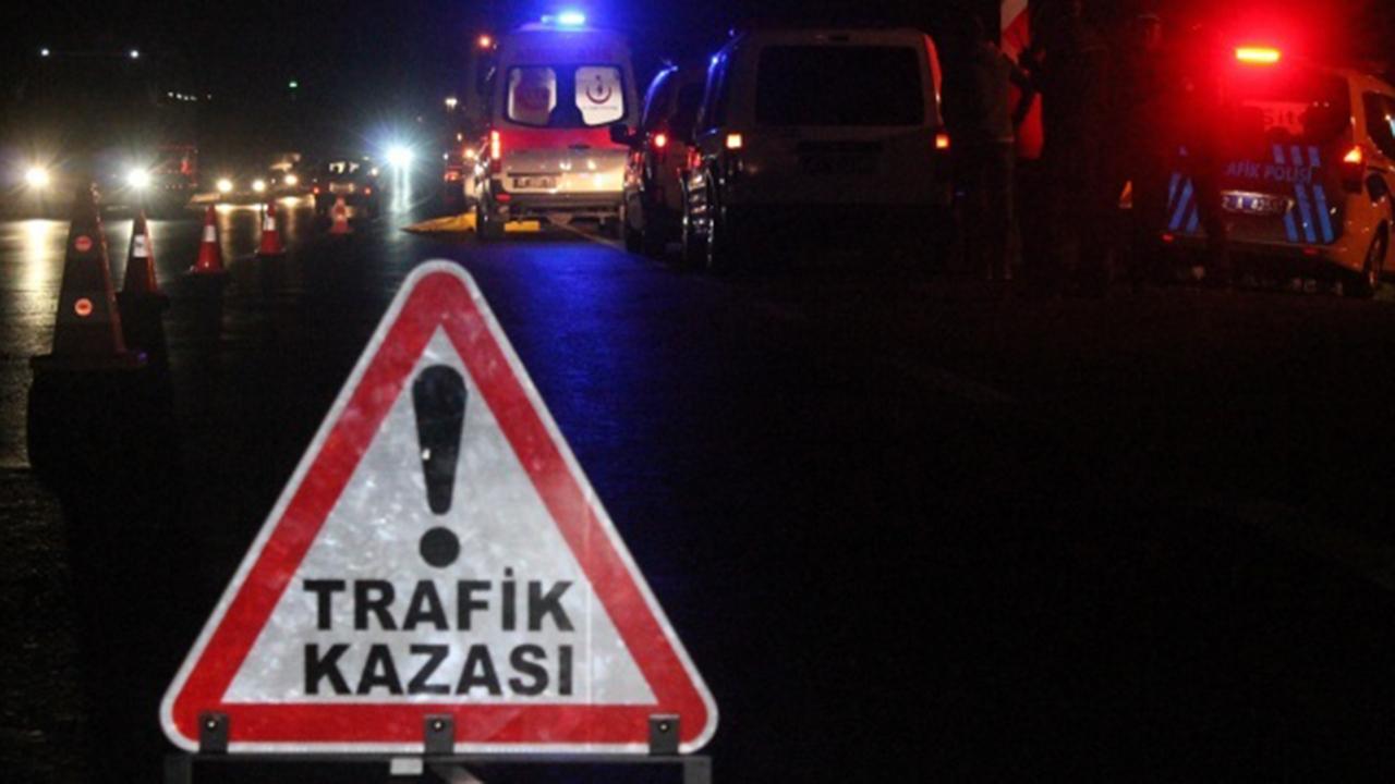 Trabzon da kamyonet devrildi: 8 yaralı