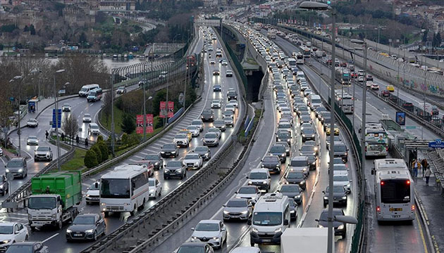 2024 te 2 milyondan fazla araç trafiğe kayıt oldu