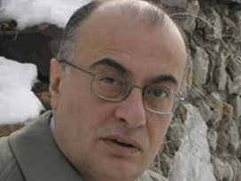 GAZETECİ TURAN YAVUZ VEFAT ETTİ