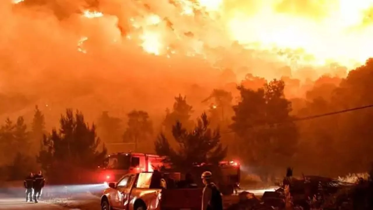 Yunanistan da felaket! 68 noktada yangın çıktı