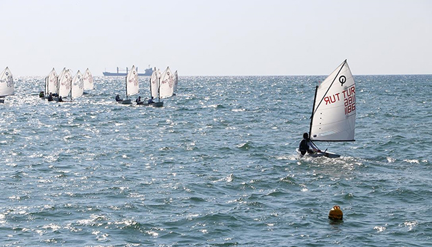 Tekirdağ da yelken yarışı heyecanı